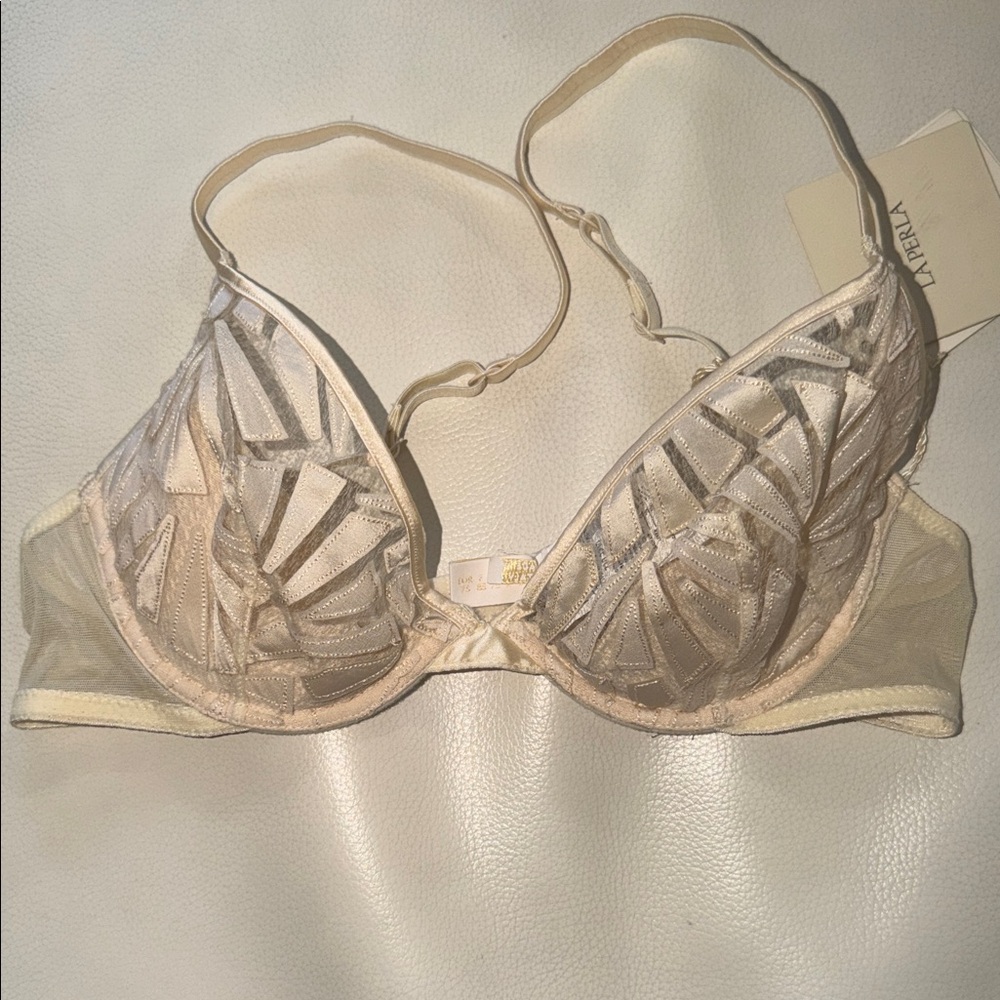 La Perla Beige and Cream Lace Bra